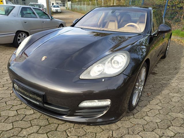 Porsche Panamera S / GLASDACH/SITZKLIMA