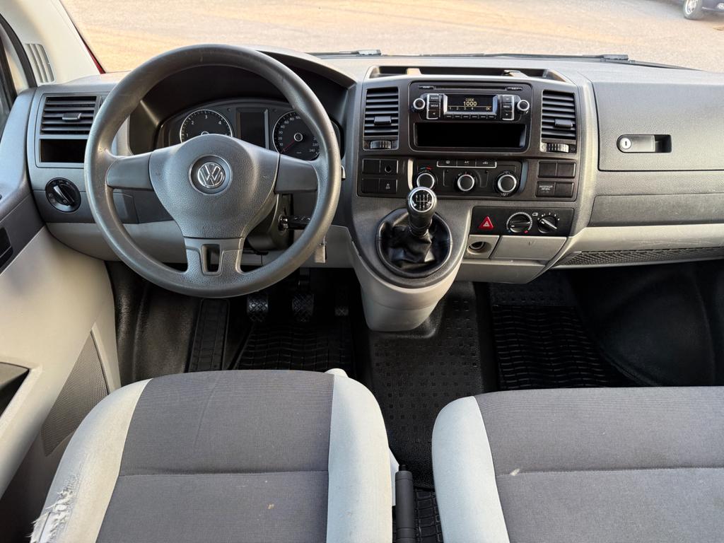 Volkswagen T5 Kombi