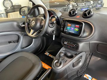 Smart ForTwo coupe 52kW *19%MwSt*MFL*NAVI*SHZ*