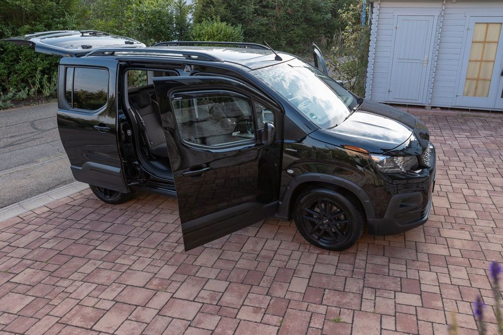 Image of Peugeot Rifter