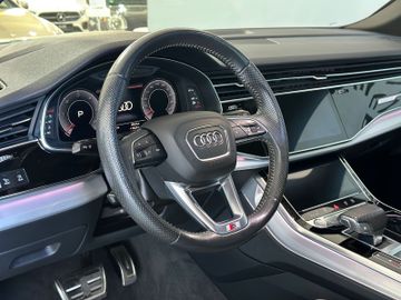 Audi Q8 - 3