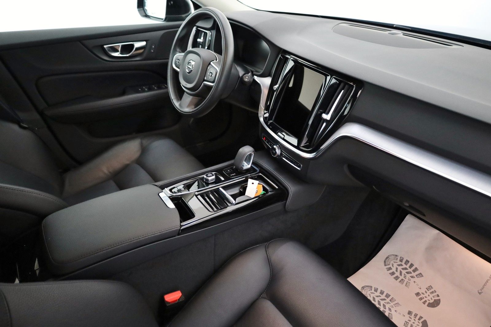 Fahrzeugabbildung Volvo V60 Inscription T6 AWD, Leder,Navi,LED,SH,Kamera