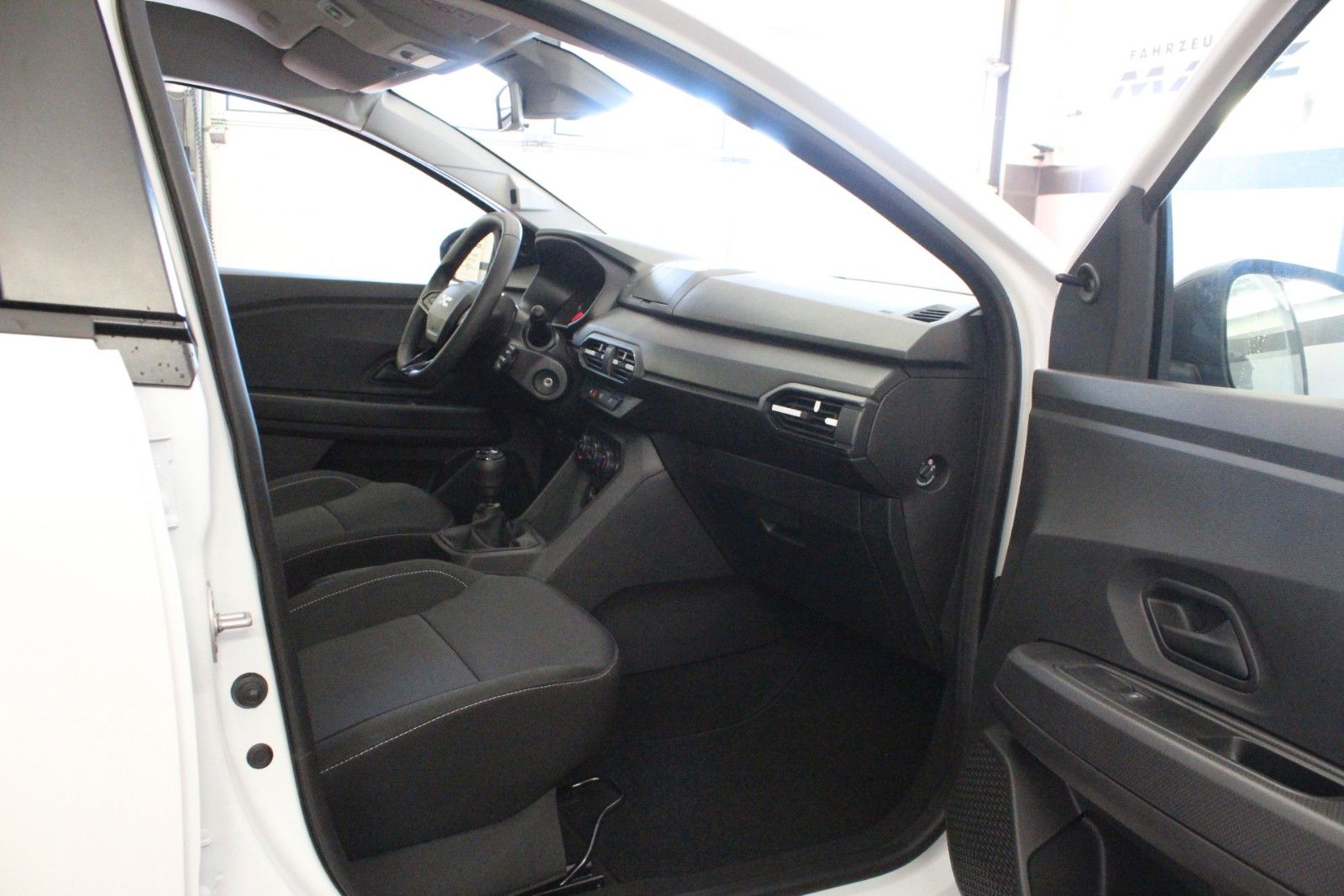 Fahrzeugabbildung Dacia Sandero SCe 65 Essential*Klima*Media Display*