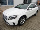 Mercedes-Benz GLA 180 Automatic*LED*NAVI*AHK*WR*Panoramadach* - Mercedes-Benz GLA 180 aus 2018