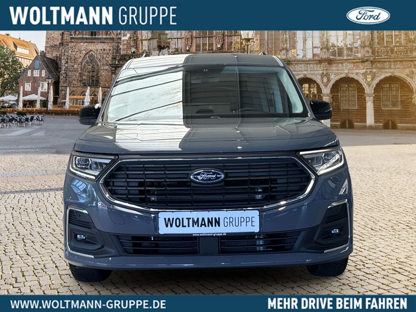 Fahrzeugabbildung Ford Tourneo Connect PHEV Titanium Digitales Cockpit