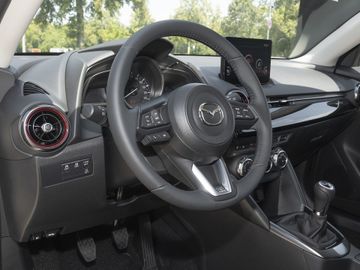 Mazda 2 Homura KameraPDCSitzheiz.LED