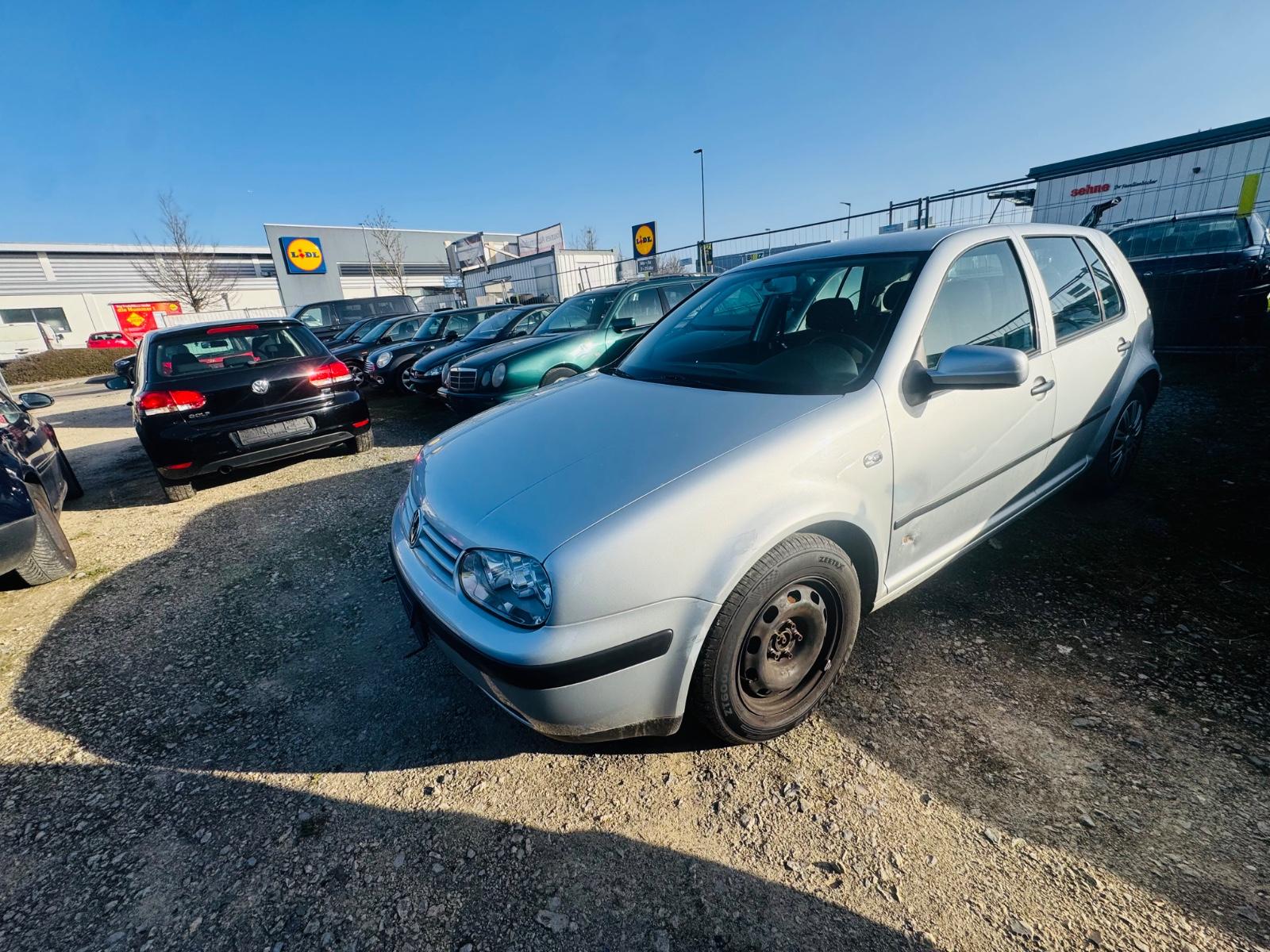 Volkswagen Golf 1.6 Comfortline