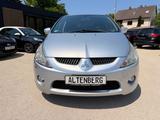 Mitsubishi Grandis 2.0 DI-D Intense,7 Sitze,AHK - Mitsubishi Grandis mit Diesel-Antrieb
