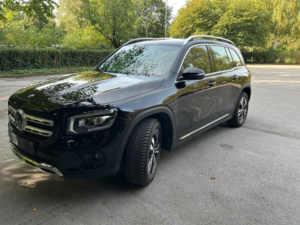 Image of Mercedes-Benz GLB 200