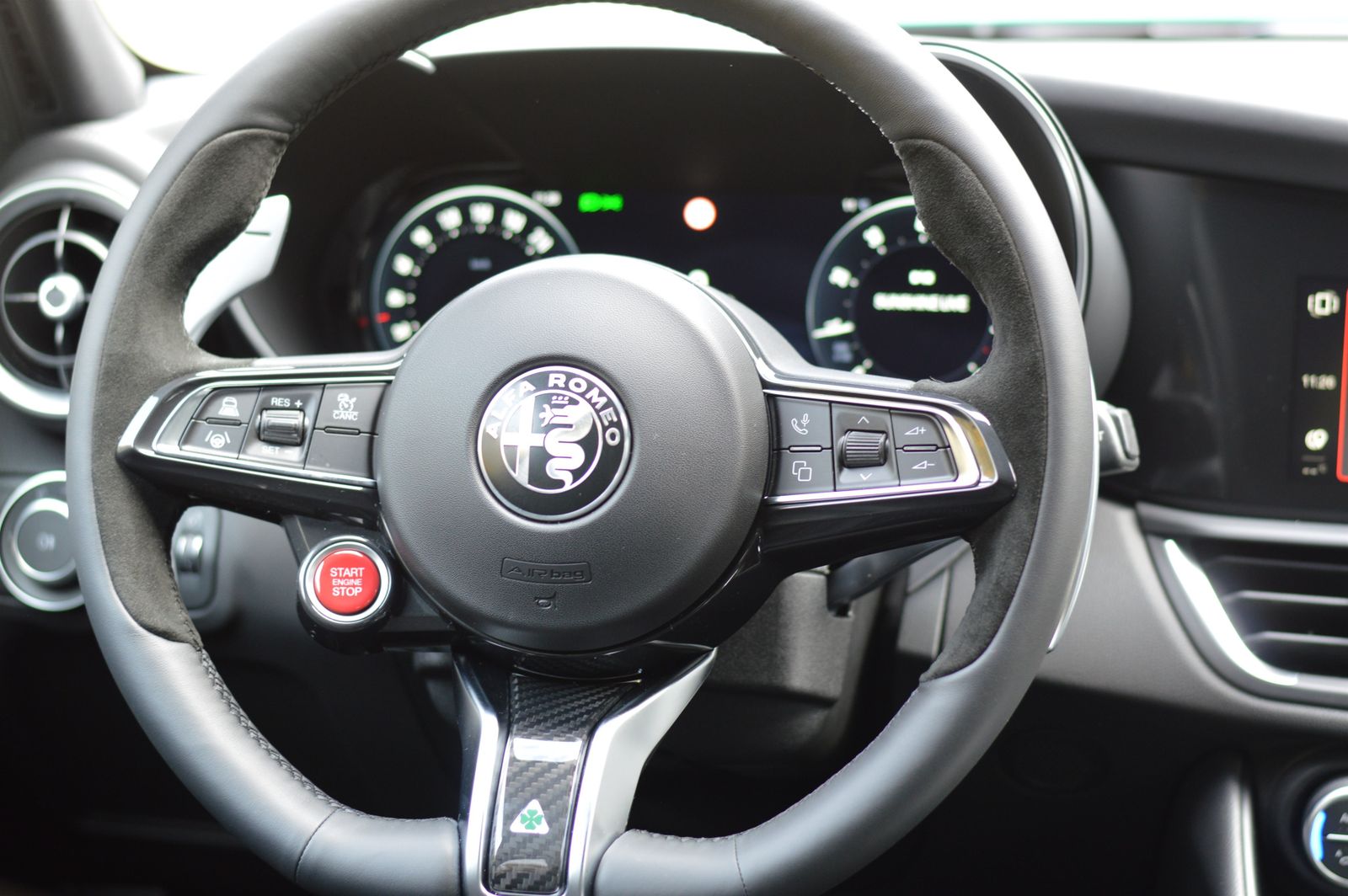 Alfa Romeo Giulia - Bild 12