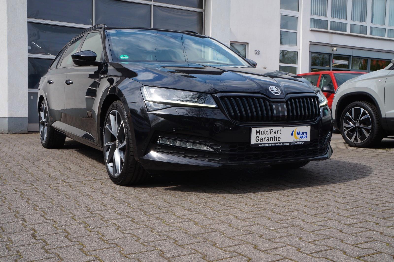 Skoda Superb Combi Sportline 4x4*DSG*LED*PDC*