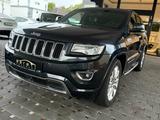 Jeep G.Cherokee Overland 3.0l V6D 4x4/AHK/Pano/Luft.F - Jeep Grand Cherokee in Ludwigshafen