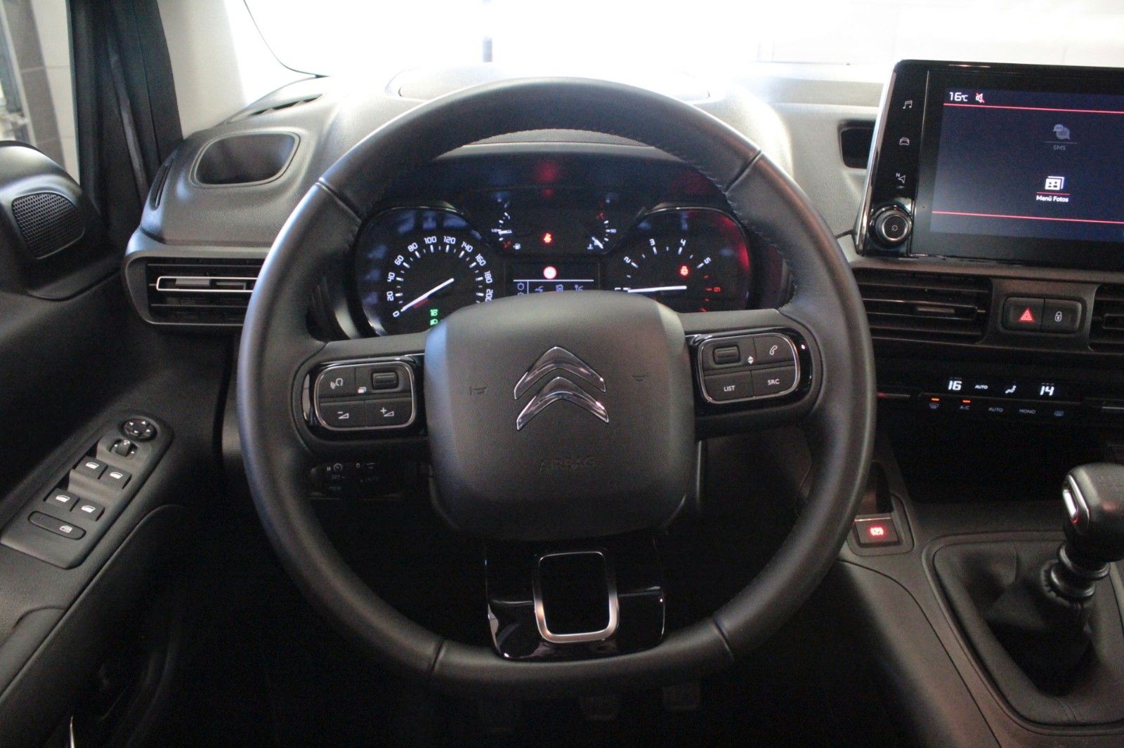 Fahrzeugabbildung Citroën Berlingo Kombi , 1.2 PureTech 110 2  Schiebtüren
