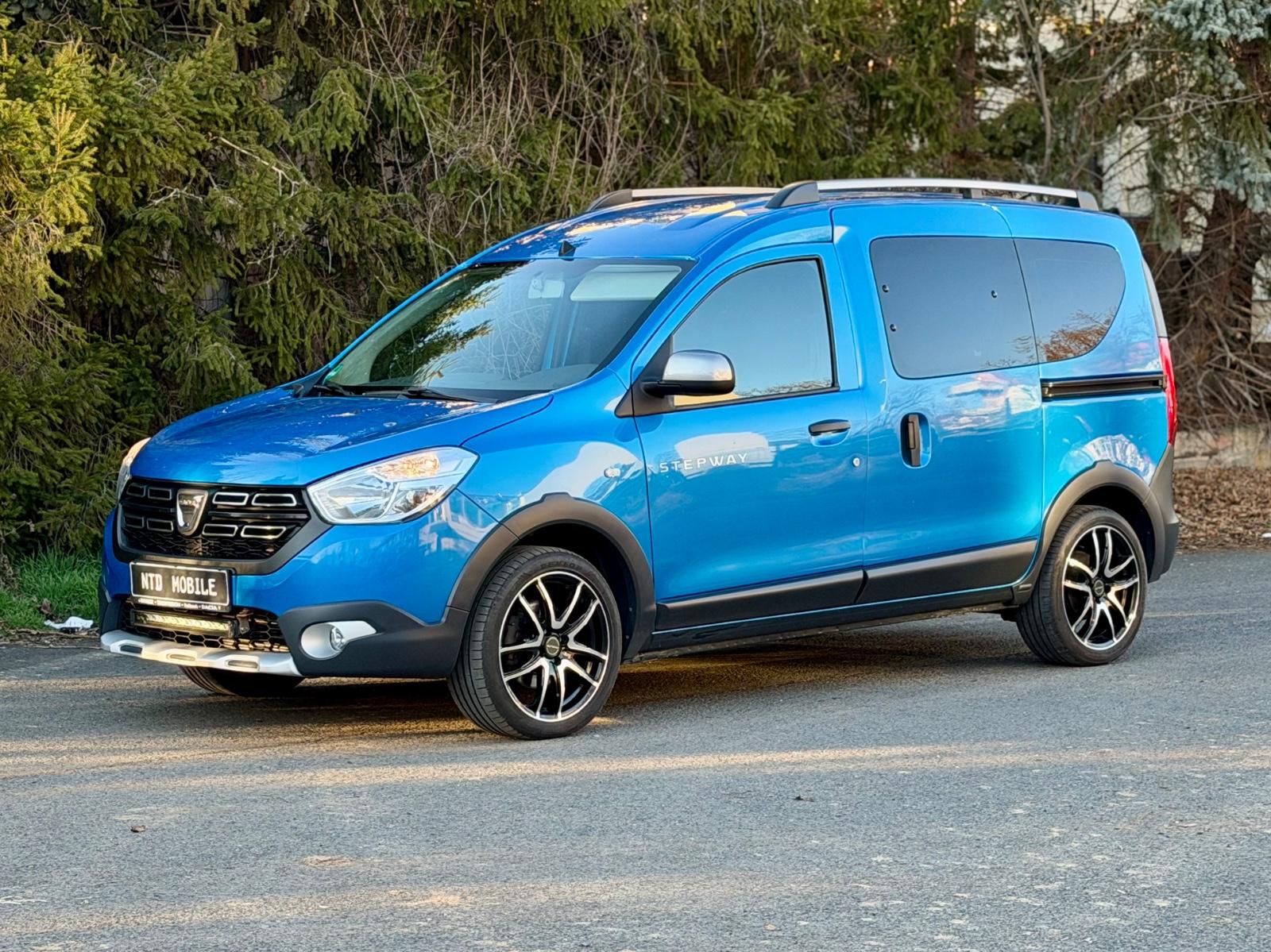 Dacia Dokker Stepway Plus TCe 130+1.HAND+AHK+KLIMA+KAM