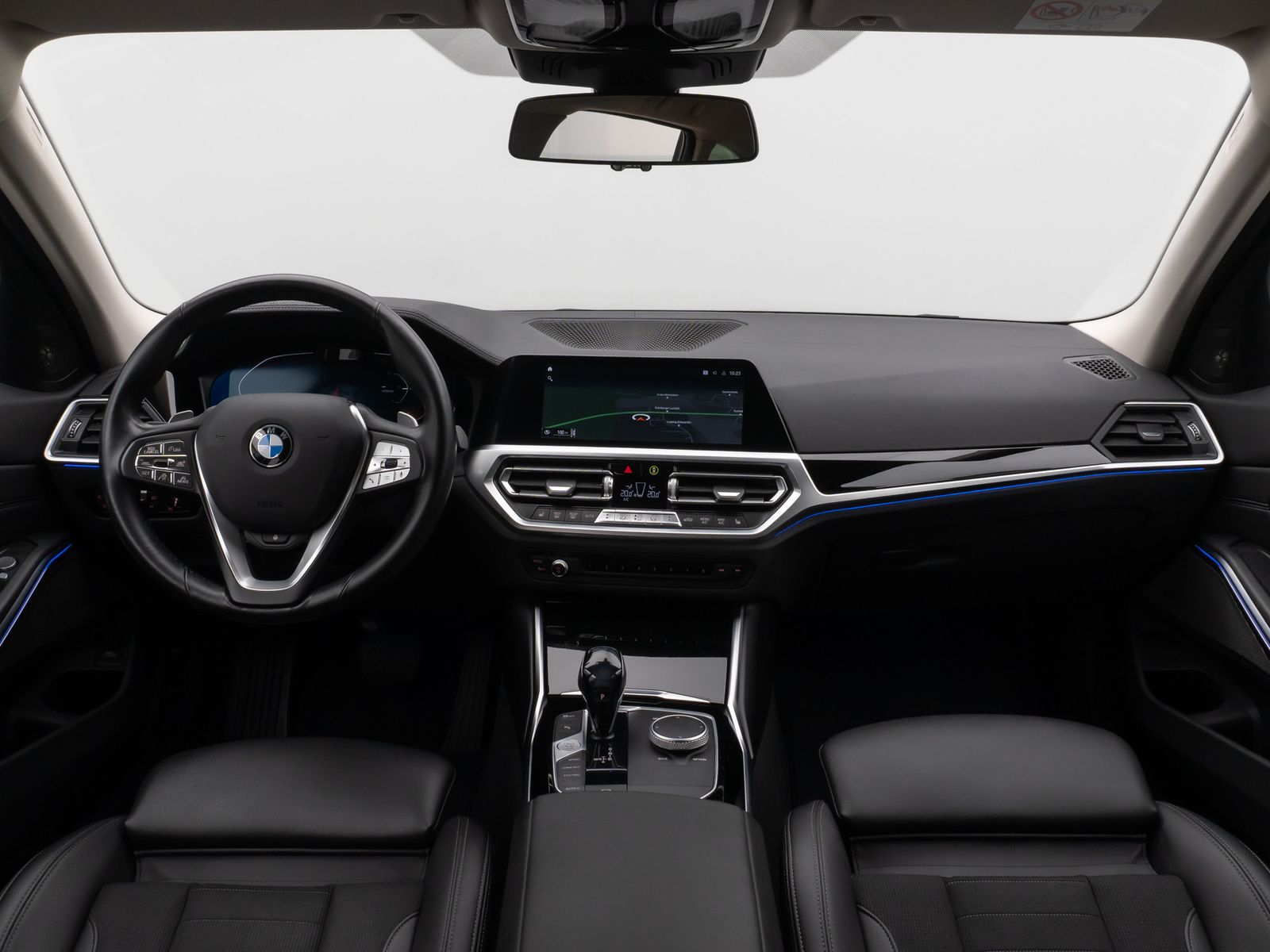 Fahrzeugabbildung BMW 320d xD SportLine Laser HUD DAB H/K Komfort Alar