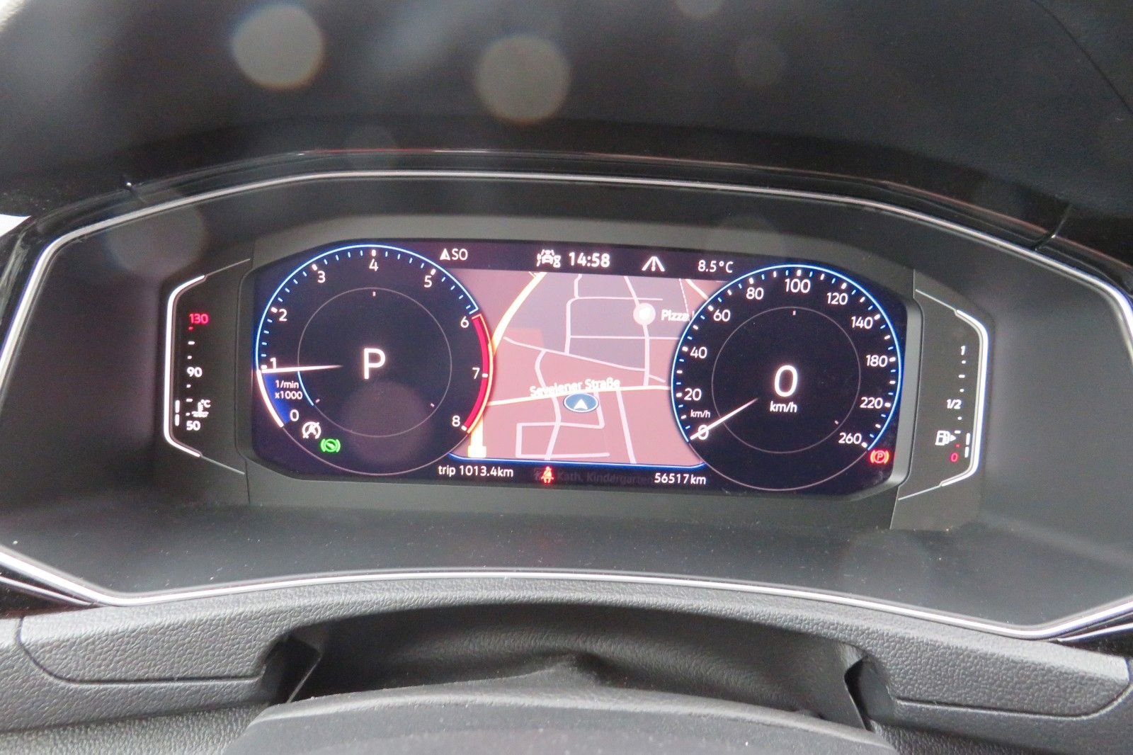 Fahrzeugabbildung Volkswagen T-Roc Sport DSG NAVI 18`SITZH. PDC DIGITAL-COCKP