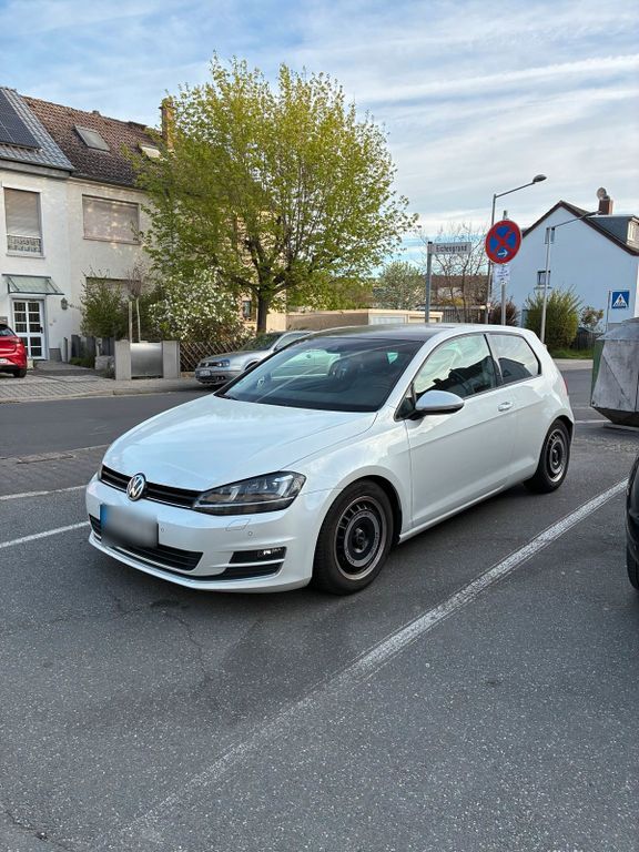 Image of Volkswagen Golf