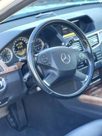 Mercedes E 220 - 8
