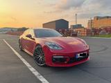 Porsche Panamera Sport Turismo Turbo S E-Hybrid APPROVED - Porsche Panamera: Rot, Berganfahrassistent