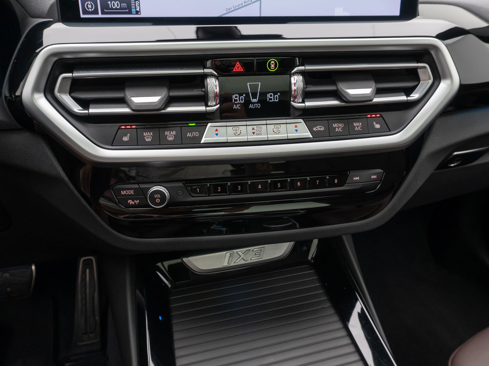 Fahrzeugabbildung BMW iX3 Impressive M Sport Panorama 360° HUD DAB H/K