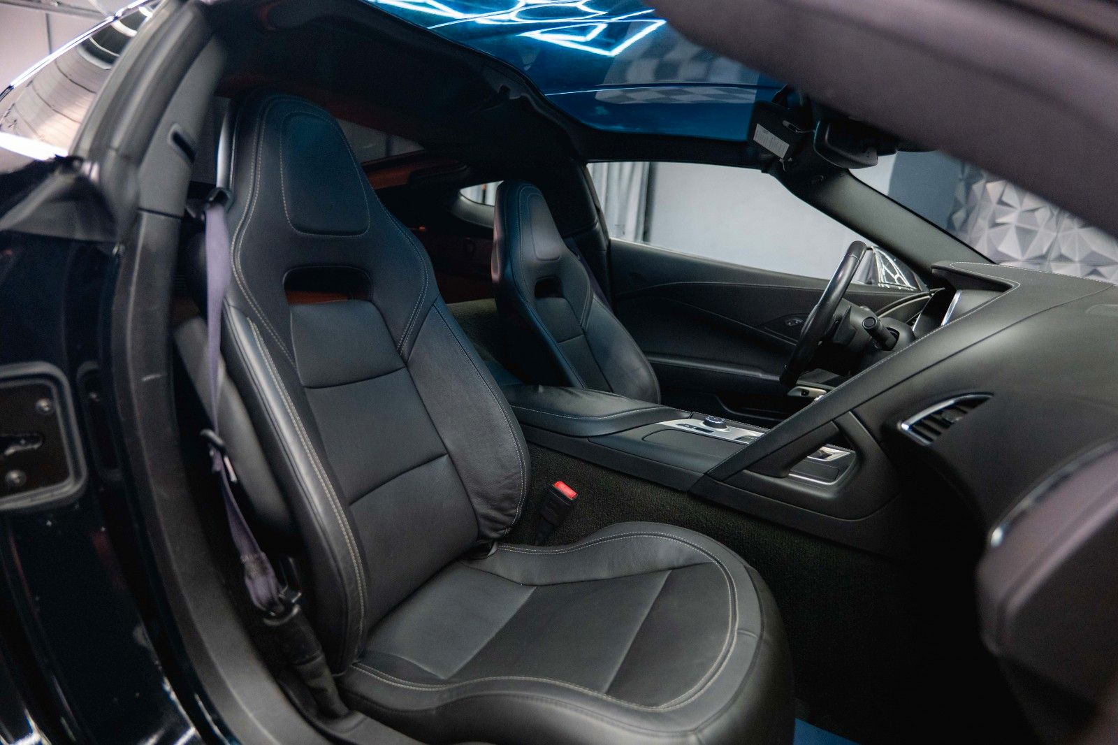 Fahrzeugabbildung Corvette C7 6.2 V8 Stingray Z06-Design Targa Performance