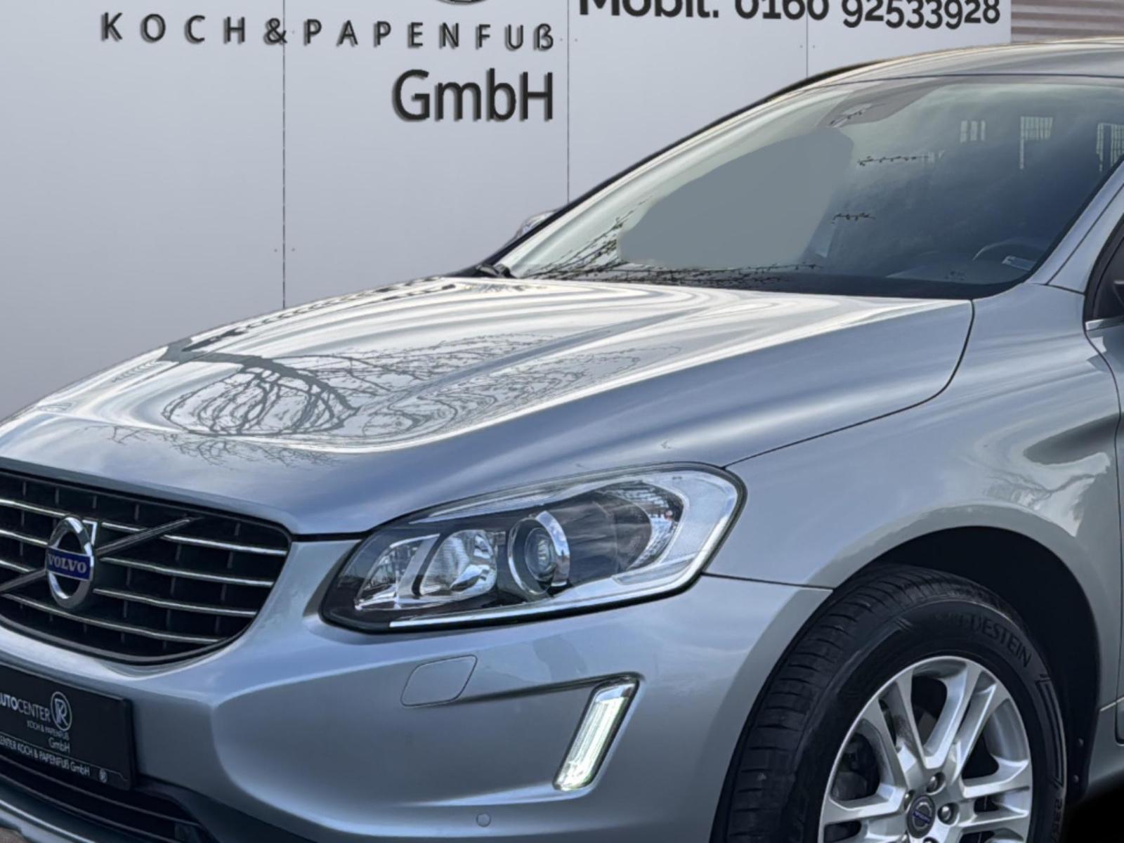 Volvo XC60 Momentum 2WD*PANO*SHZ*NAVI*