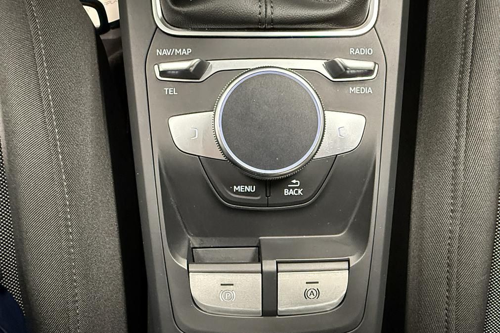 Car Image 20
