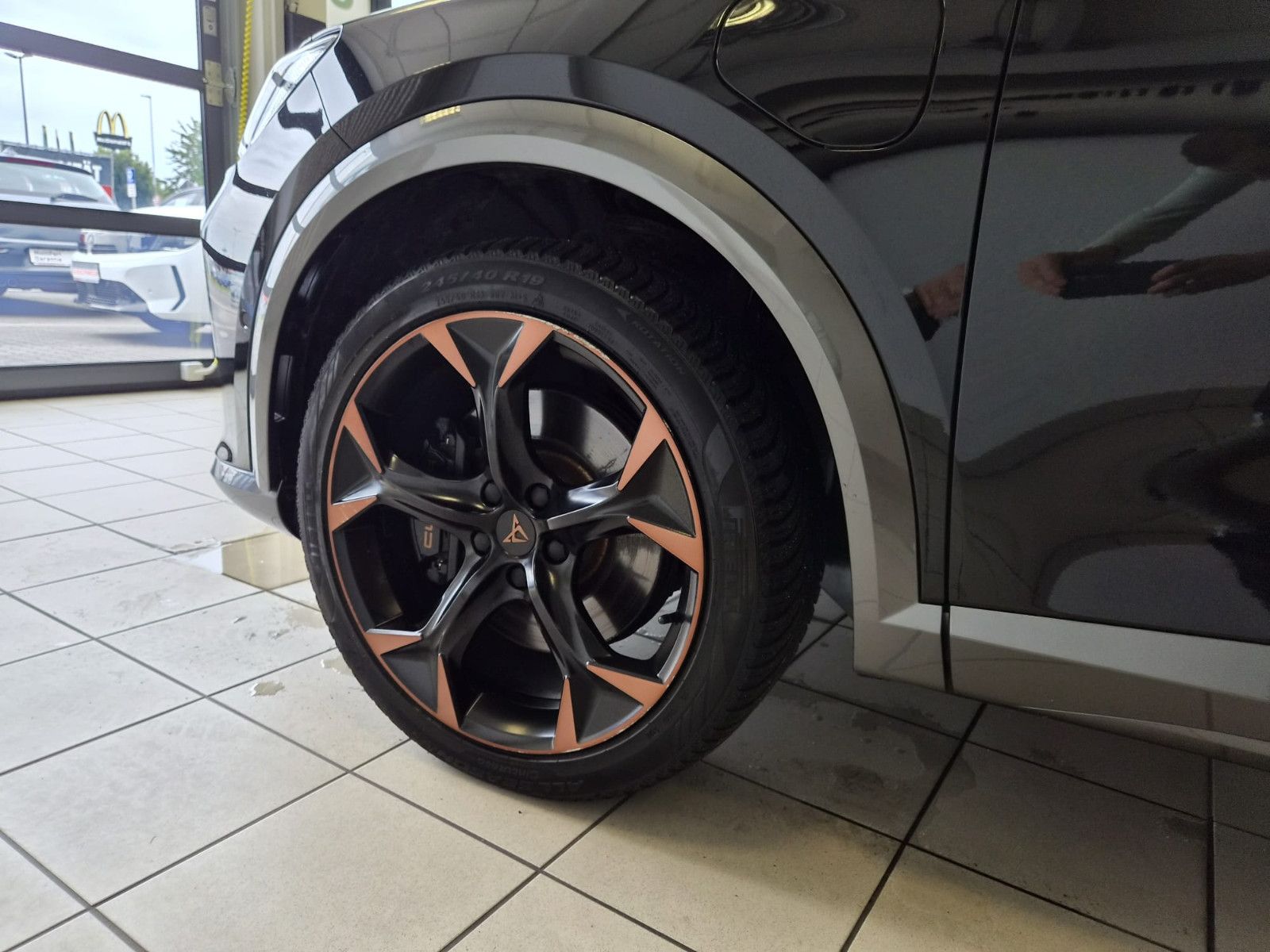 Fahrzeugabbildung CUPRA Formentor VZ e-Hybrid / GEPFLEGT / 1. HAND