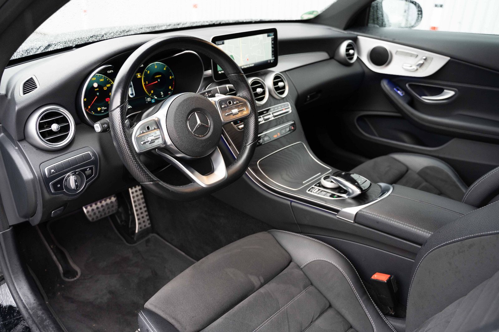 Fahrzeugabbildung Mercedes-Benz C 220 D COUPE AMG NIGHT VIRTUAL LED KAM WENIG KM