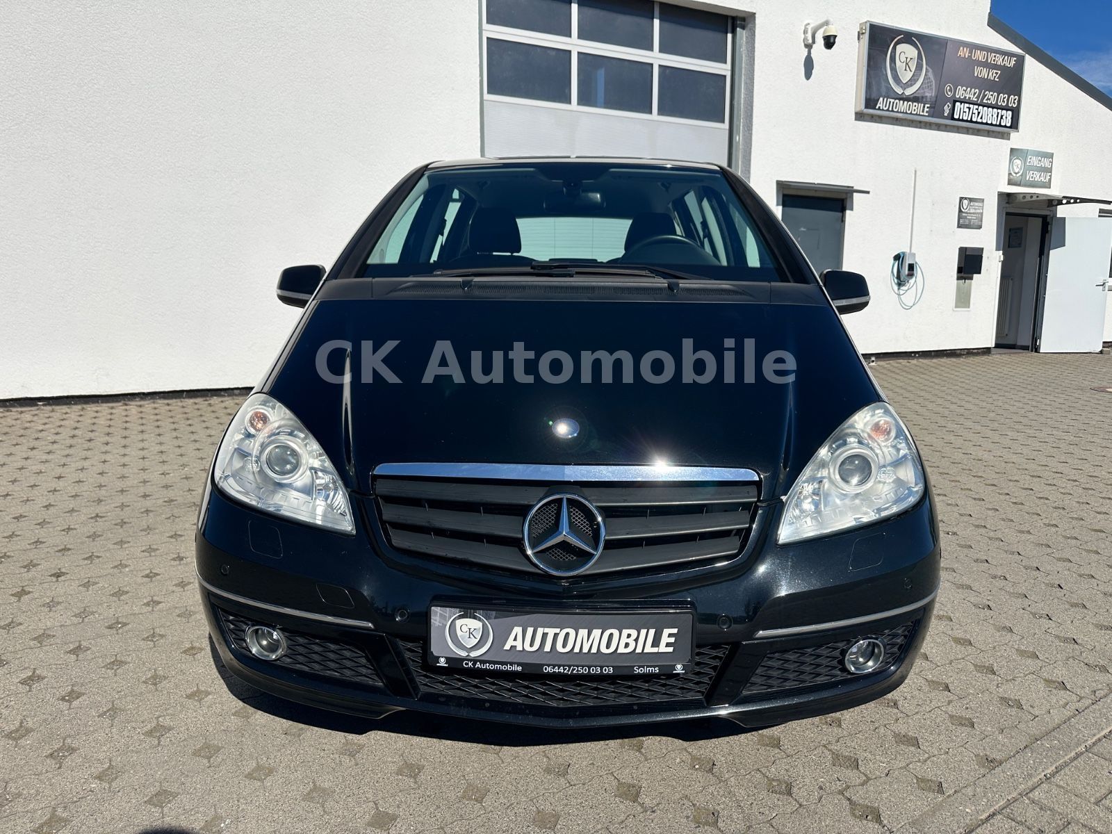 Fahrzeugabbildung Mercedes-Benz A 200 Avantgarde Special Edition/Automatik/Navi