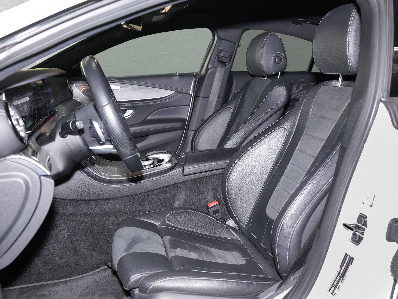 Fahrzeugabbildung Mercedes-Benz CLS 400 d 4Matic - AMG|Matrix|Distronic+|Burmest