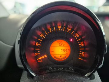 Toyota Aygo AYGO x + Radio nachger&uuml;stet