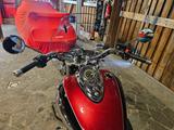 Triumph Rocket Touring  in schwarz-roter Lackierung Top - Angebote
