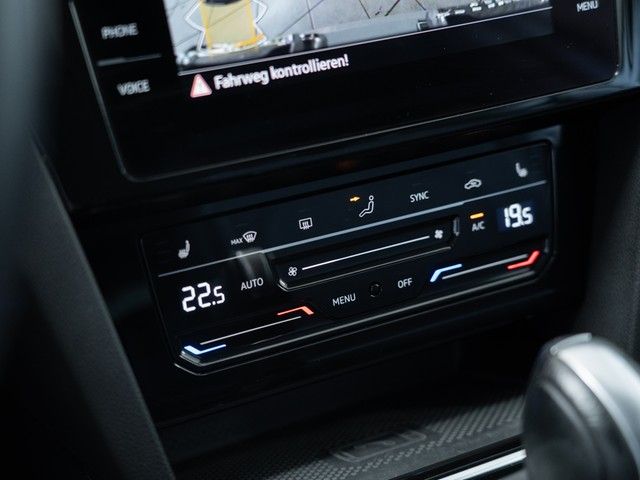 Passat Variant Business TSI DSG AHK Soundsystem