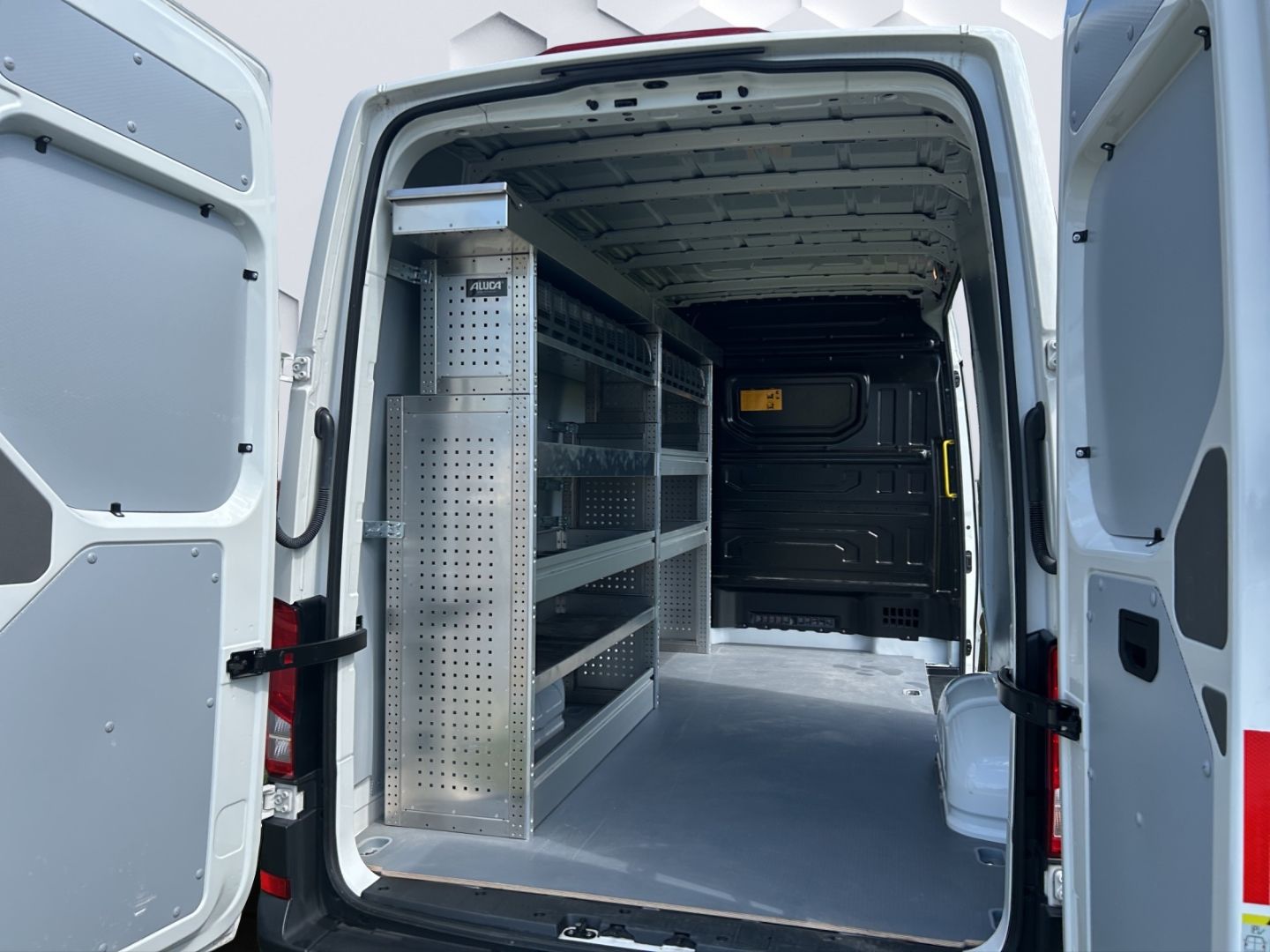 Crafter Kasten mittellang Hochdach FWD 35 2.0TDi