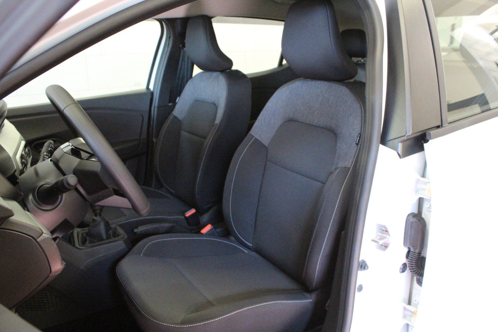 Fahrzeugabbildung Dacia Sandero SCe 65 Essential*Klima*Media Display*