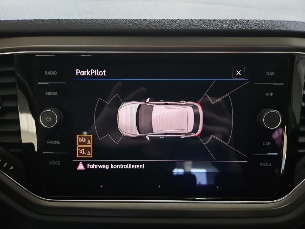 Fahrzeugabbildung Volkswagen T-Roc 1.5 TSI ACT Style ACC LED Navi Winterpaket