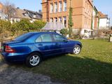 Mercedes-Benz Mercedes-Diesel blau metallic - Mercedes-Benz mit Diesel-Antrieb: Metallic