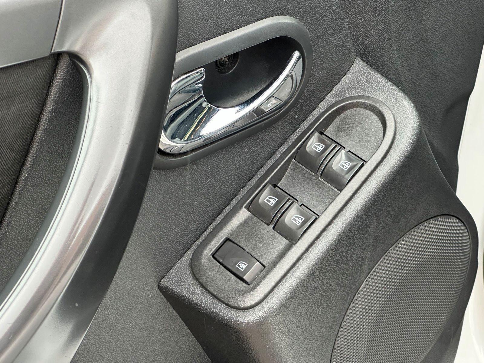 Dacia Duster 2015 — photo 11