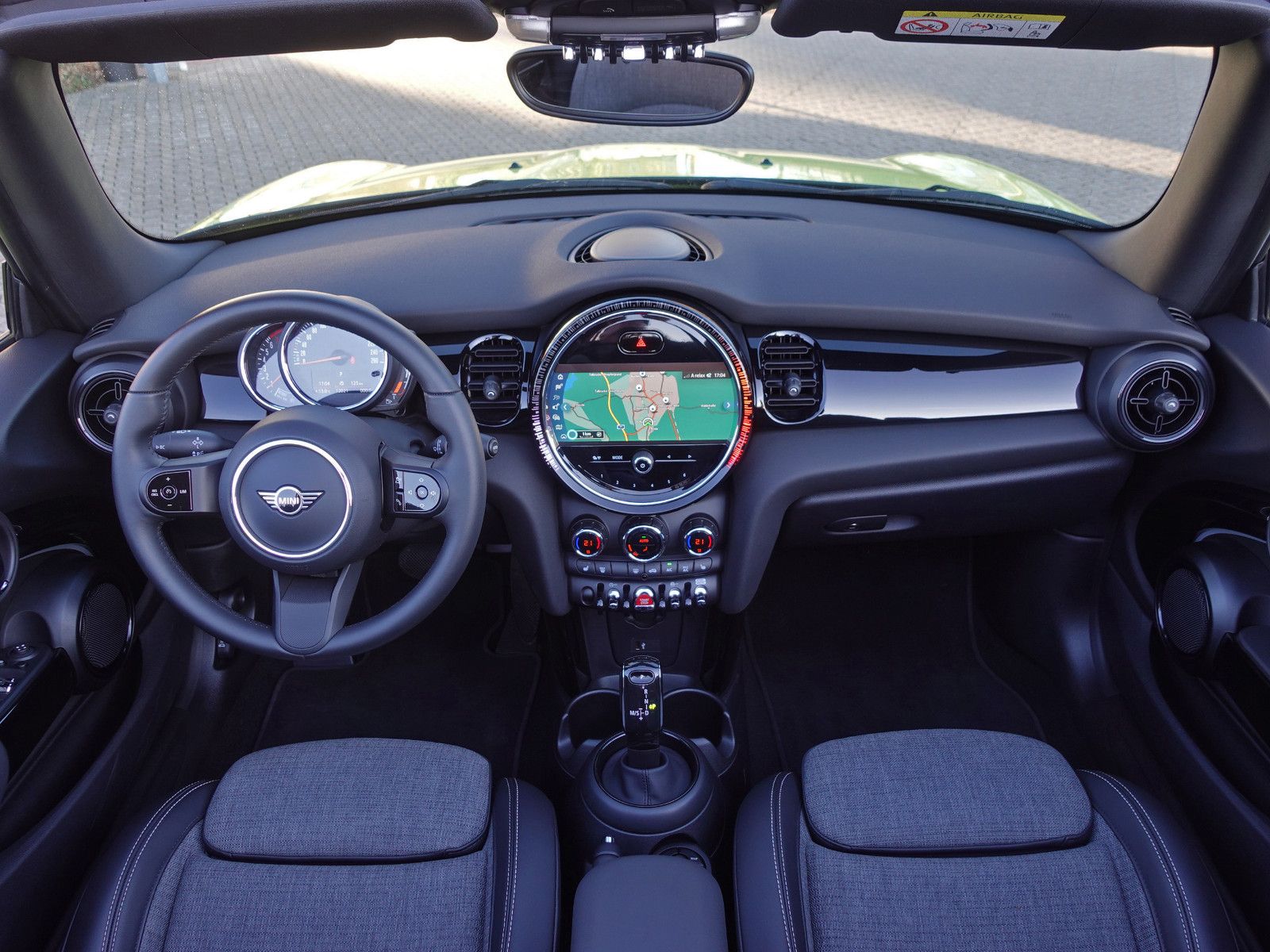 Fahrzeugabbildung MINI Cooper Cabrio Aut. I.Hd Navi CarPlay ZestyYellow