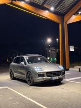 Porsche Cayenne Turbo *Porsche Approved* *Garantie* - Porsche Gebrauchtwagen in Wesel