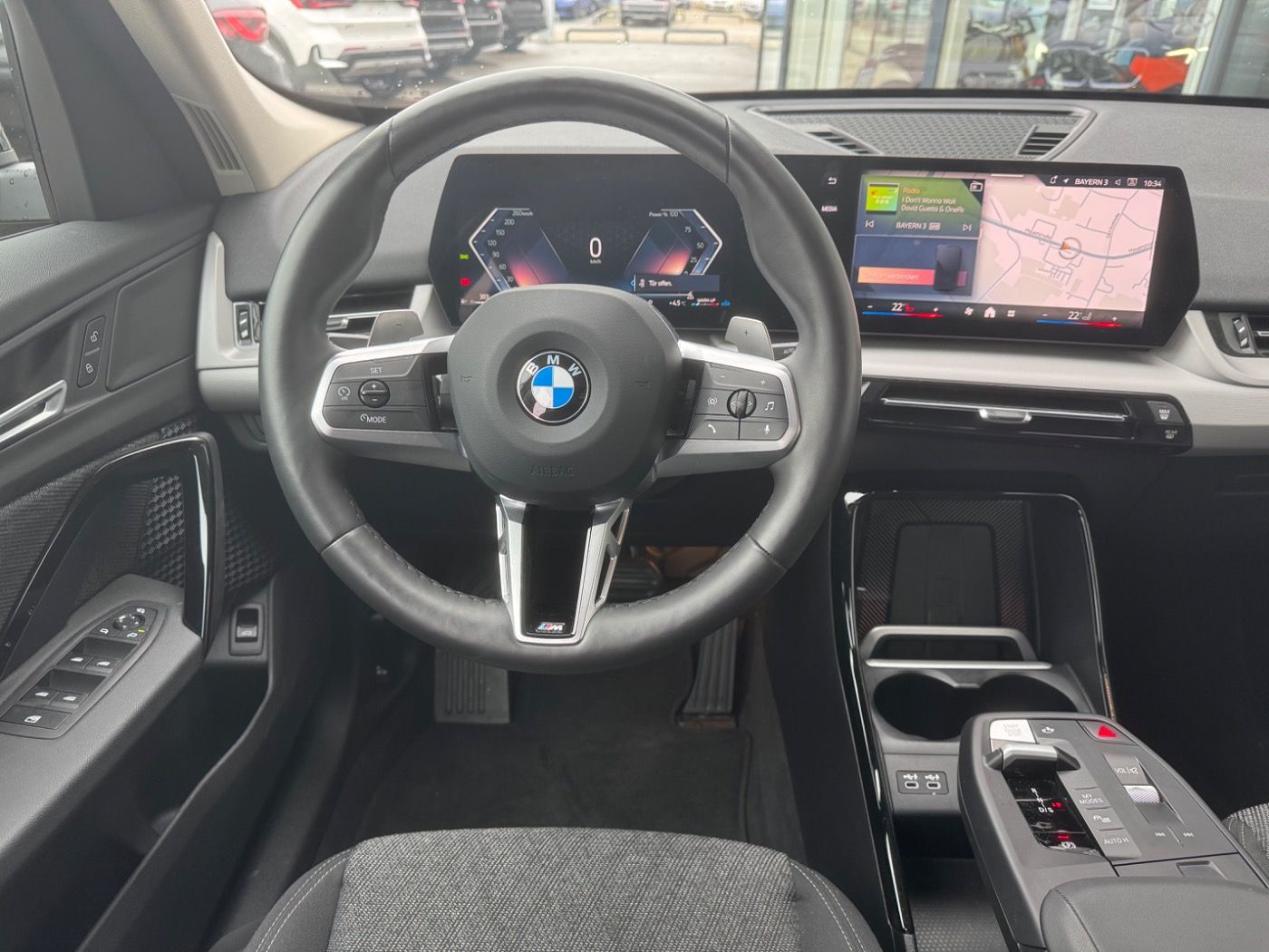 Fahrzeugabbildung BMW X1 sDrive18i AHK/AdaptLED/KomfZug/RFK/DrivAssi