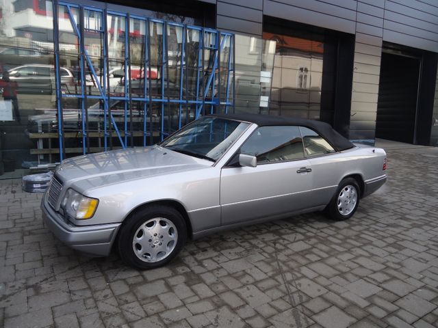 Mercedes-Benz E 320 Convertible