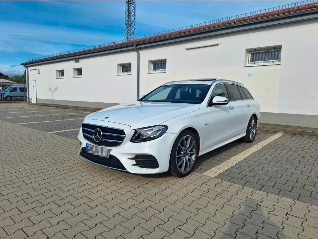 Image of Mercedes-Benz E 220