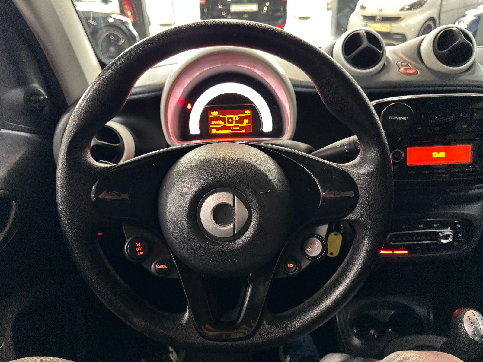 Fahrzeugabbildung Smart ForTwo Coupe 52 KW FACELIFT TEMPOMAT KLIMA SHZT