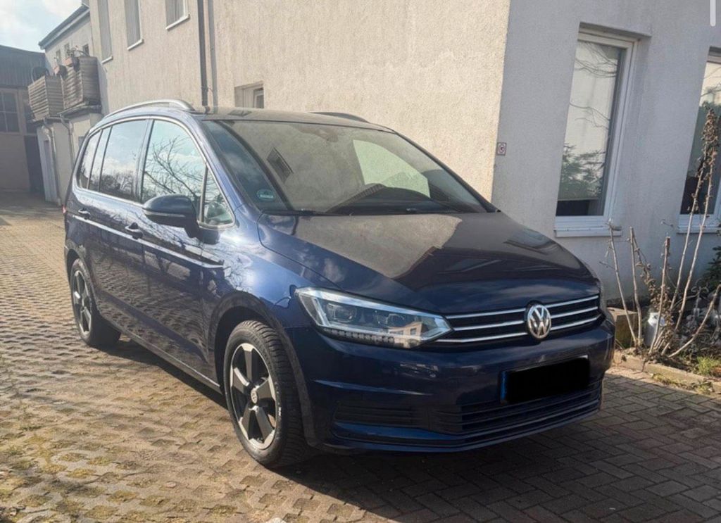 Image of Volkswagen Touran