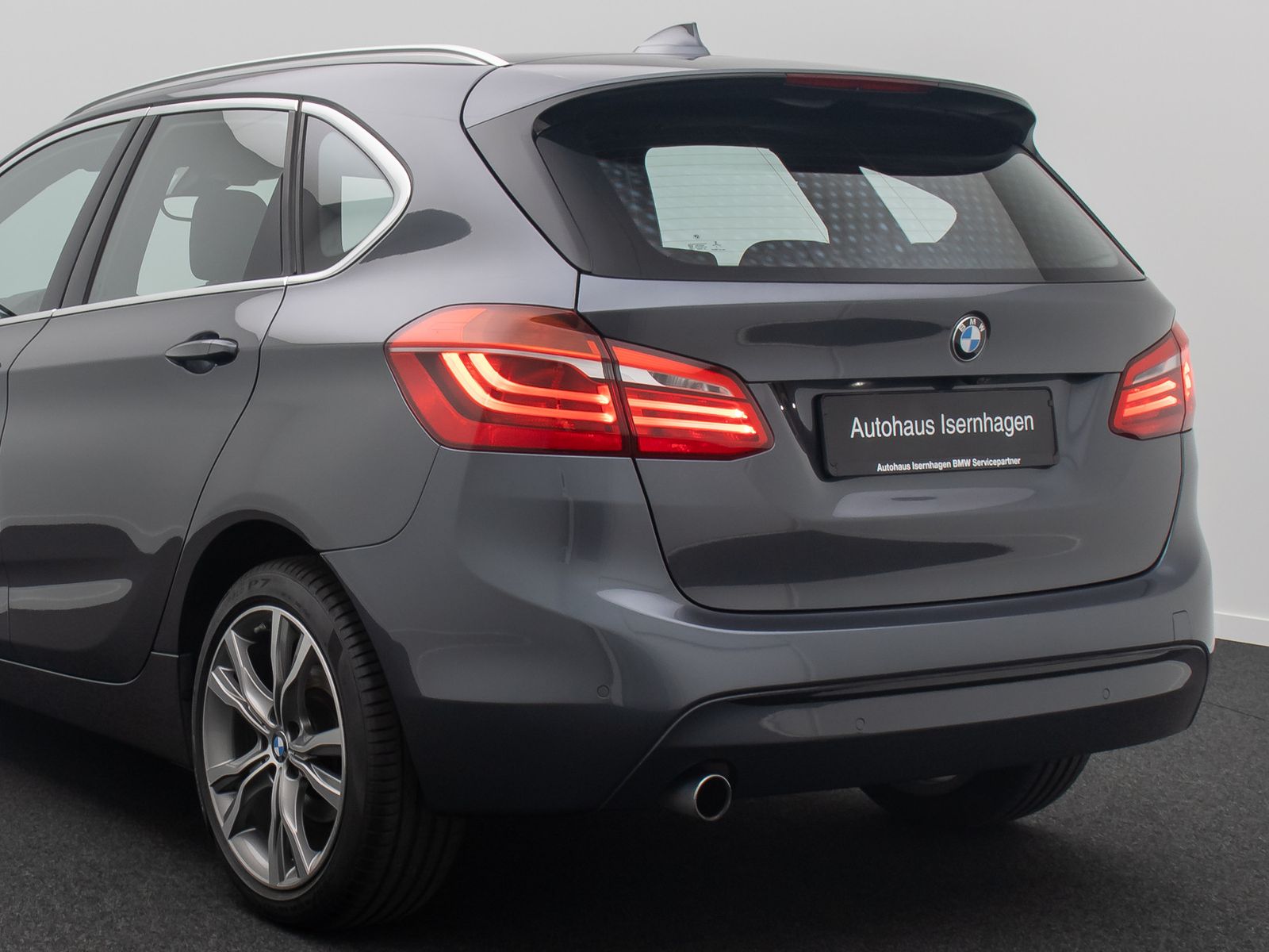 Fahrzeugabbildung BMW 218d Active Tourer Sport Line LED Kamera HiFi Pa