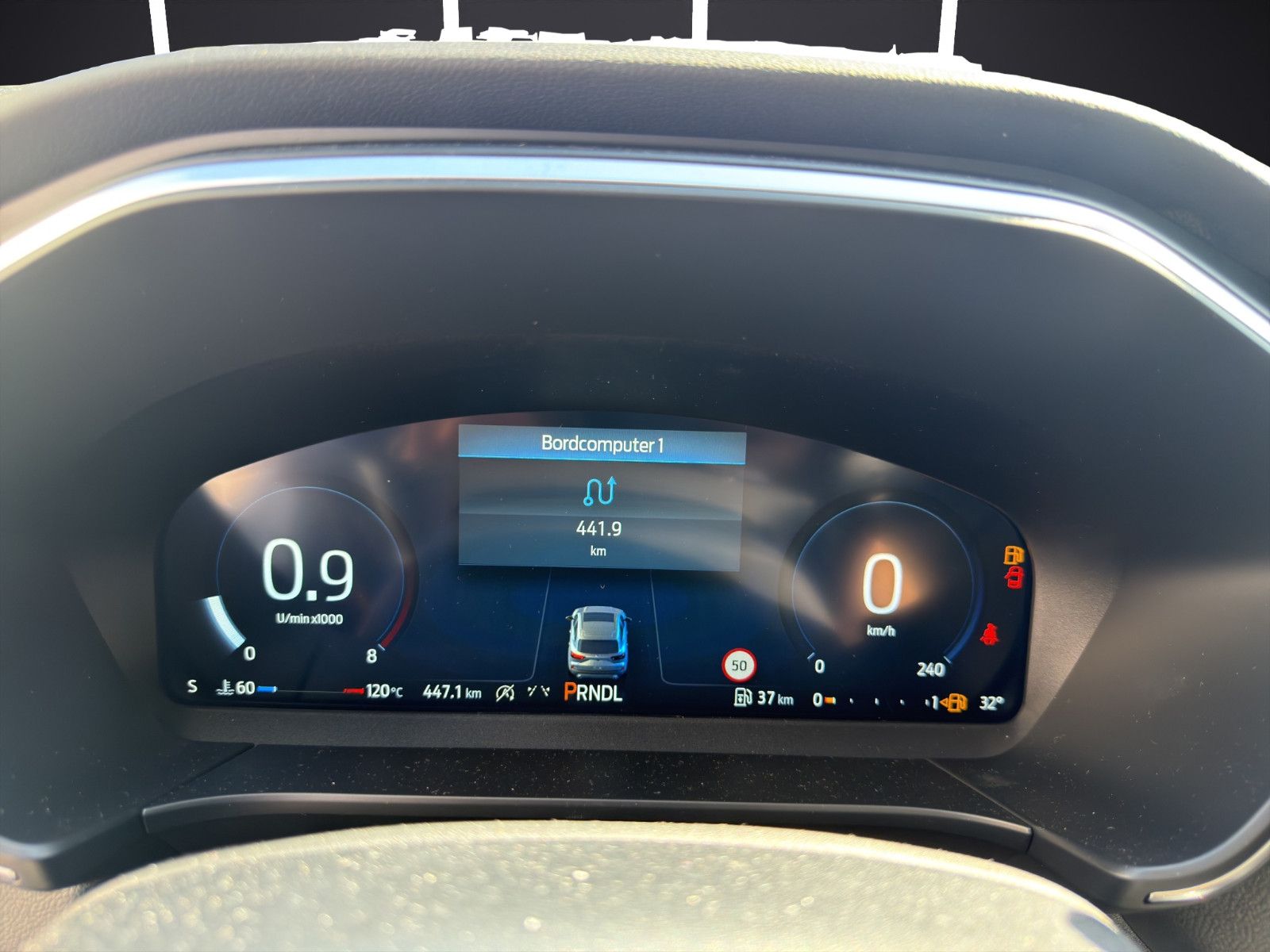 Fahrzeugabbildung Ford Kuga Titanium/Pano/Shz/LenkrdHZ/Rückfahrkamera