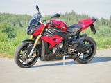 BMW S 1000 R (K47), Topzustand, Akra, Carbon u.a. - BMW K1000