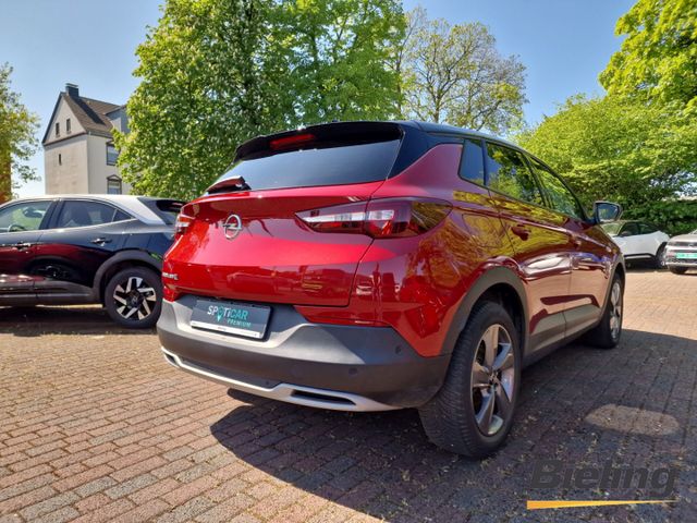 Grandland X Elegance 1.2 Turbo, NAVI , Sitzheizu